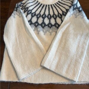 Banana Republic Cream and Gray Fair Isle Sweater
